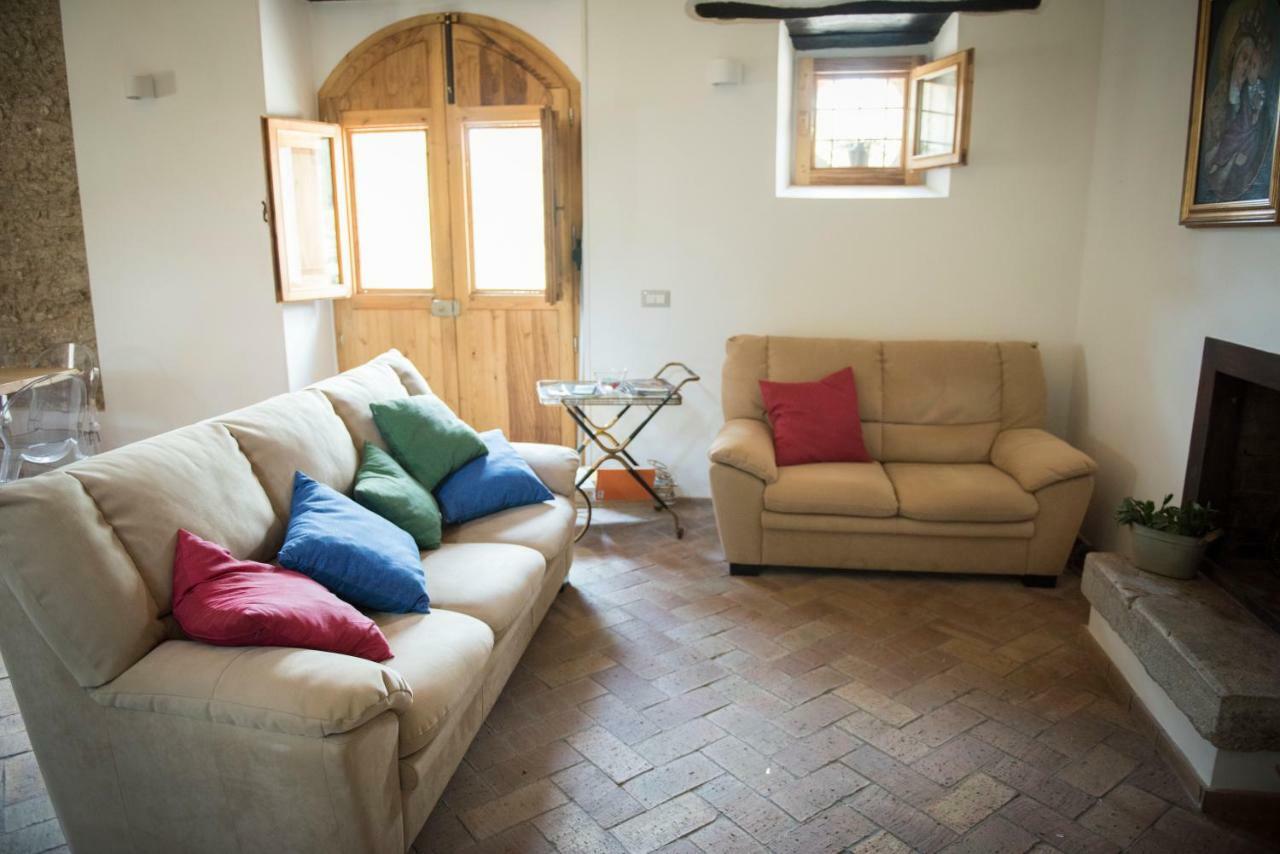 B&B Rifugio Tra Gli Ulivi Campagna Εξωτερικό φωτογραφία