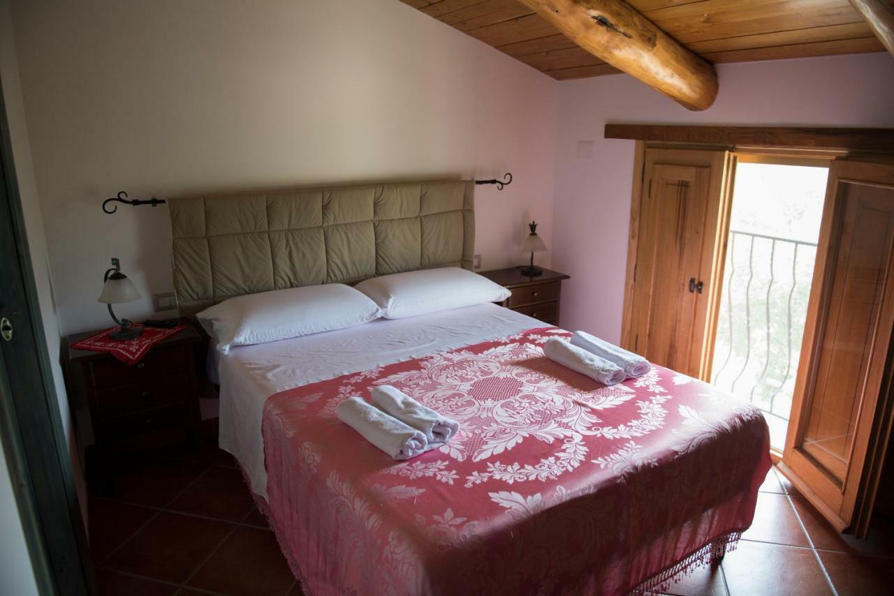 B&B Rifugio Tra Gli Ulivi Campagna Εξωτερικό φωτογραφία