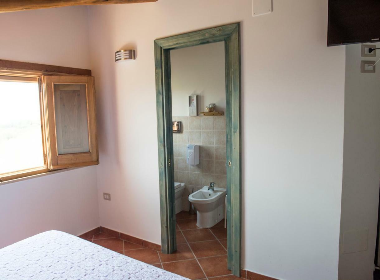 B&B Rifugio Tra Gli Ulivi Campagna Εξωτερικό φωτογραφία