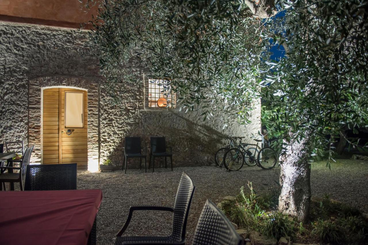 B&B Rifugio Tra Gli Ulivi Campagna Εξωτερικό φωτογραφία
